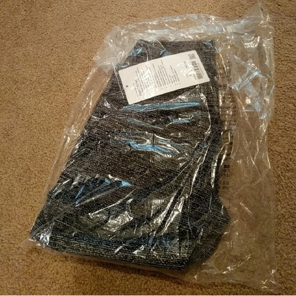 Lululemon Align 7/8 Pant - Picture 4 of 6